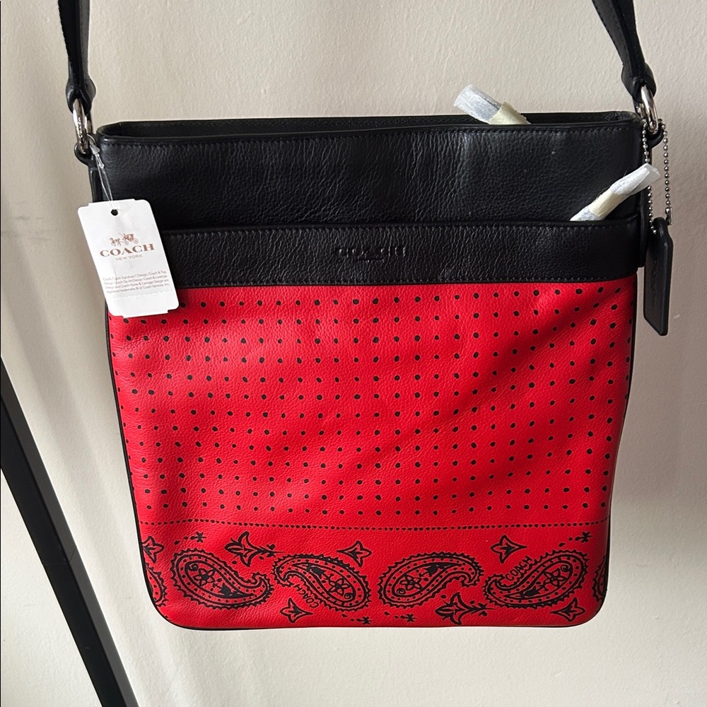 Coach crossbody NEW - Picture 5 of 16